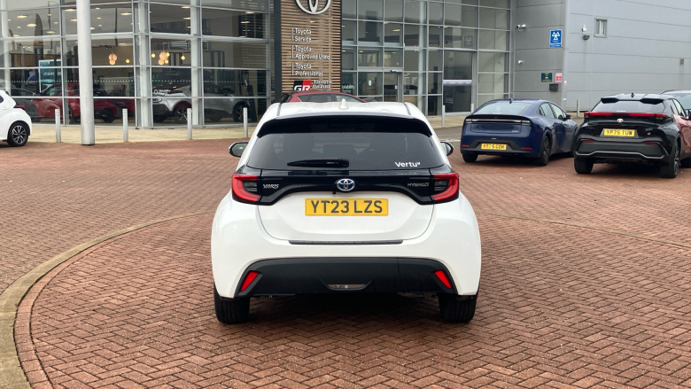 Toyota Yaris 1.5 Hybrid Design 5dr CVT Hybrid Hatchback